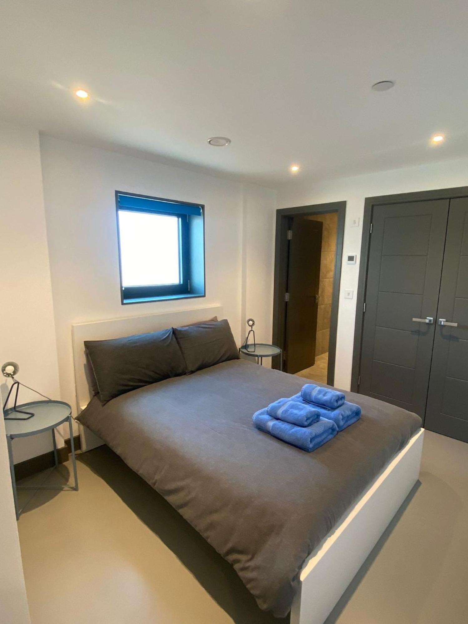 4 The View Apartments Ilfracombe - Seafront, Parking, Lift, Ev Exterior photo